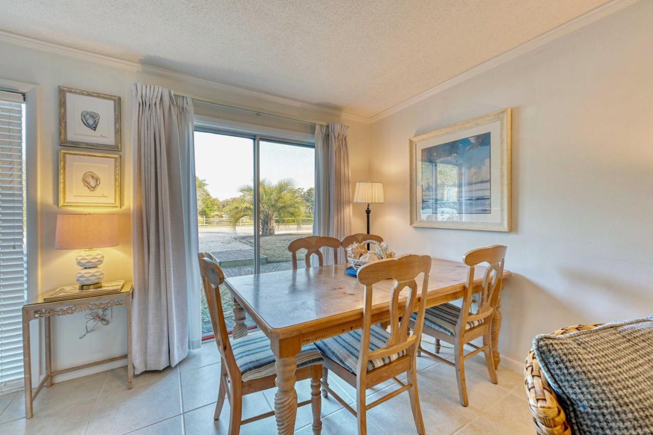Myrtle Beach Abode With Seasonal Pool And Lake View! Villa Esterno foto